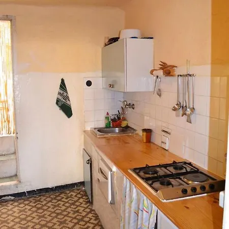 4 Bedrooms With Terrace And Wifi At شقة *