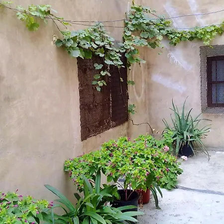 4 Bedrooms With Terrace And Wifi At شقة Tarazona